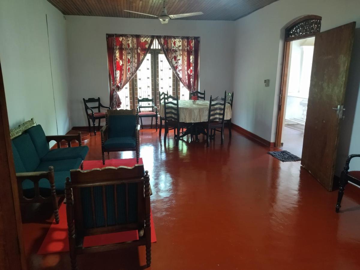 Апартаменты Lal House Хиккадува Экстерьер фото